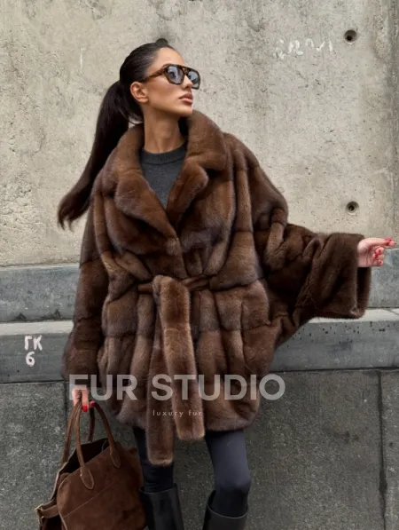 Полушубок из меха норки Brown Velvet, английский воротник фасон - летучая мышь - фото 10