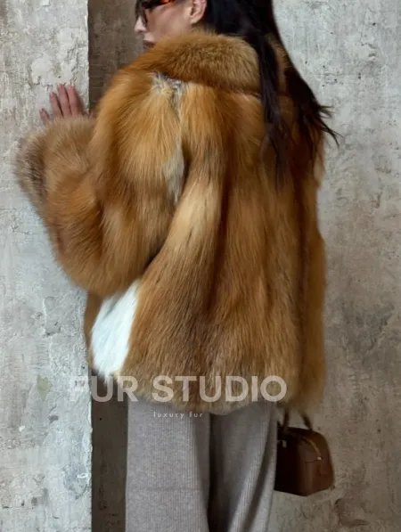 Короткая шуба из натуральной рыжей лисы - фото 4