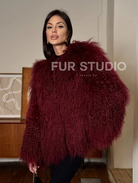 Шуба из меха ламы цвет Burgundy - фото 0