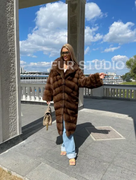 Удлиненная норковая шуба в цвете соболь - фото 1