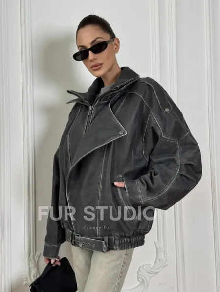 Кожаный женский бомбер Vintage grey с двойным воротником и затертыми швами - фото 7