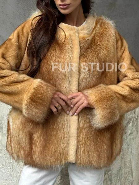 Норковый жакет с отделкой из меха енота - фото 1