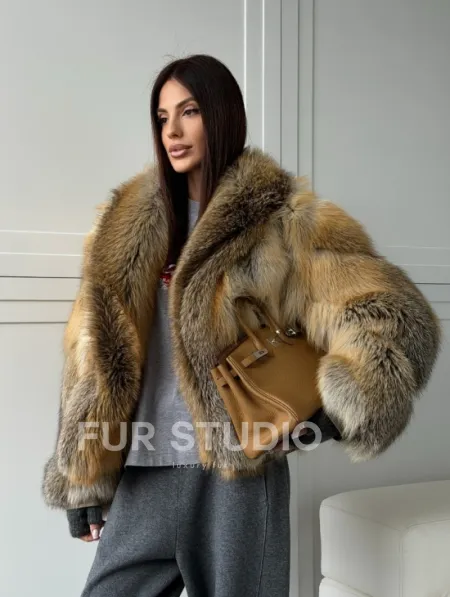 Женская шуба из лисьего меха Golden Edged Fox - фото 15