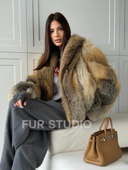Женская шуба из лисьего меха Golden Edged Fox - фото 14