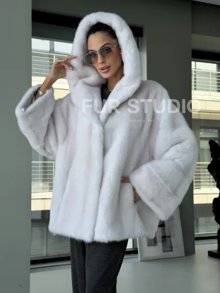 Белый норковый полушубок с капюшоном кобра - фото 6