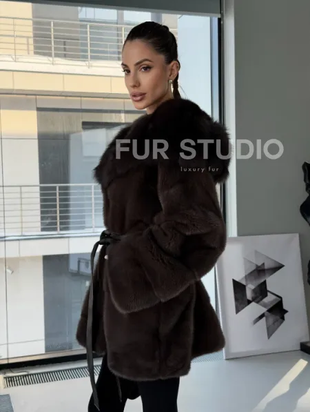 Норковая шуба кимоно с капюшоном куница - фото 11