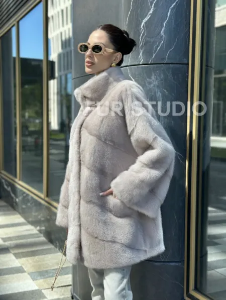 Норковая шуба в цвете нюд - фото 5