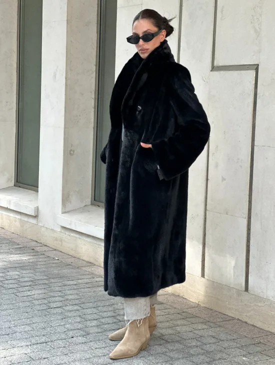 Черная шуба пальто из меха норки Saga furs - фото 9