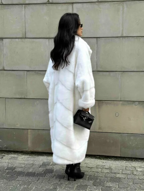 Длинная норковая шуба White COLLECTION с английским воротником - фото 10