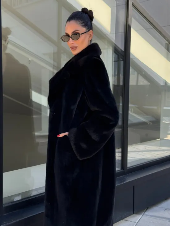 Шуба из аукционного меха норки Kopenhagen Fur, английский воротник - фасон баллон - фото 5