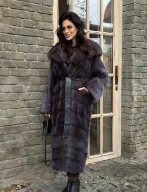Удлиненная шуба из меха норки с капюшоном куница - фото 8