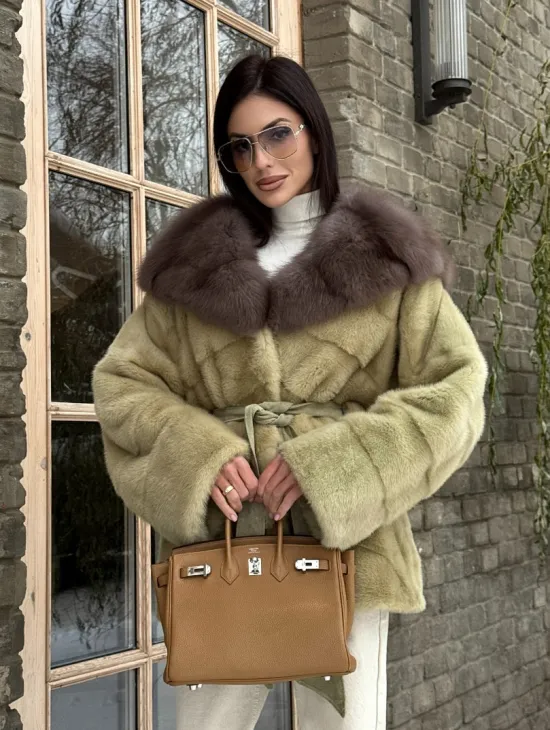 Полушубок норковый автоледи с капюшоном из куницы цвет фисташковый - фото 9