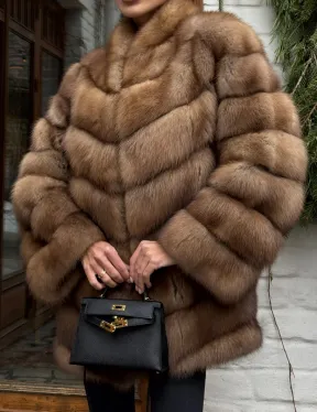 Полушубок из куницы с воротником V-образным - фото 2