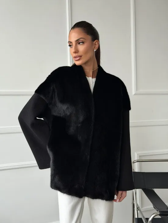 Полупальто демисезонное шерстяное с отделкой из меха норки - фото 9