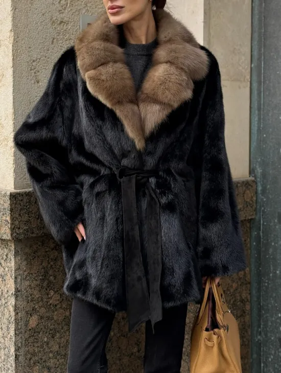 Черный норковый полушубок - кимоно с воротником из меха куницы - фото 3