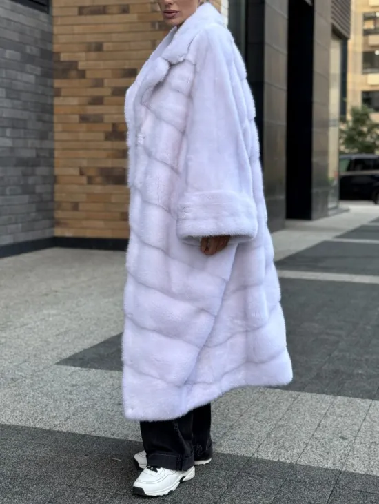 Светлая норковая шуба 