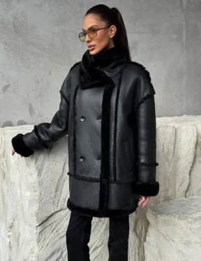 Черная современная дубленка - фото 6