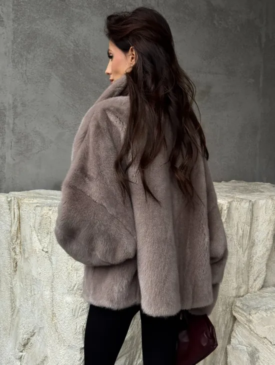 Короткая женская норковая шуба - фото 6