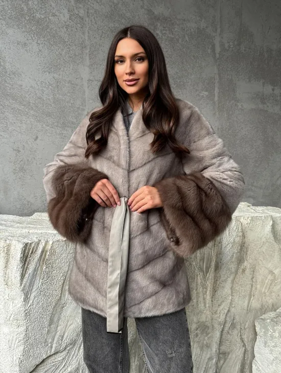 Норковое полупальто с меховыми манжетами из куницы - фото 8