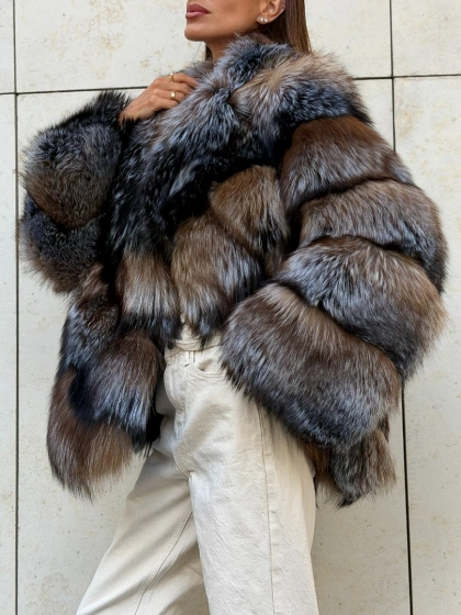 Шуба из меха лисы блюфрост - фото 6