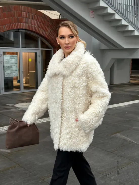 Белая шубка из тиградо - фото 18