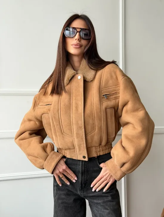 Зимняя женская дубленка - бомбер - фото 8