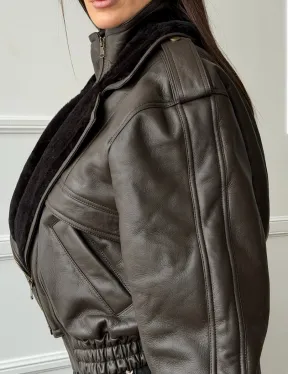 Стильная куртка - дубленка из овчины - фото 2