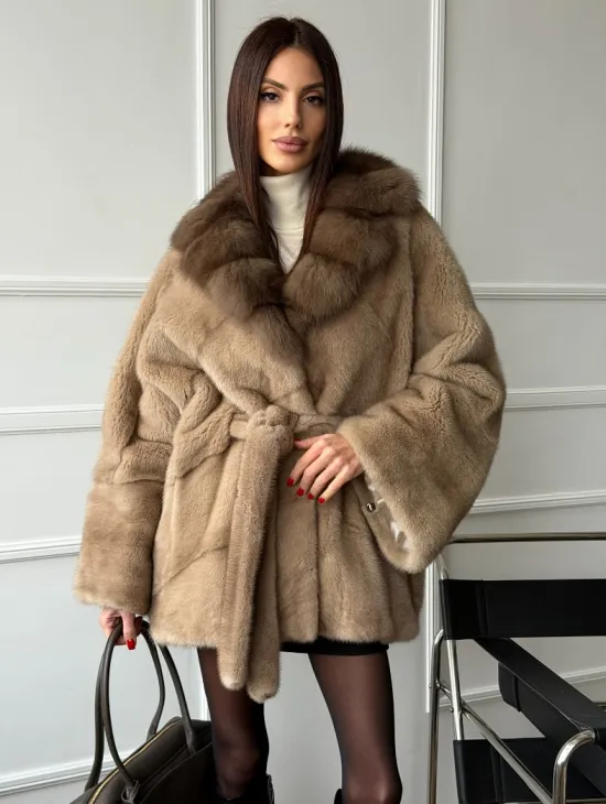 Pastel шуба летучая мышь - воротник куница - фото 9