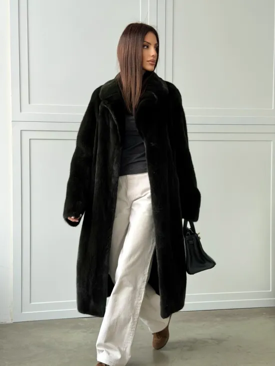 Темная норковая шуба в росшив - английский воротник 