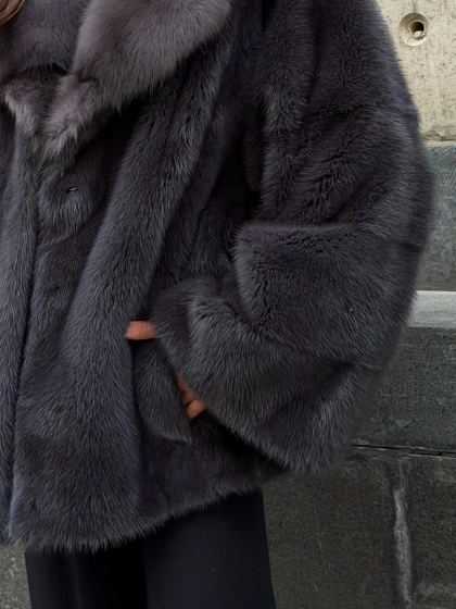 Короткая шуба из меха норки с воротником из меха куницы - фото 1