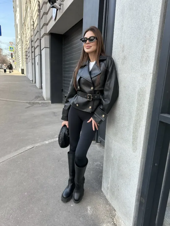 Куртка из кожи черного цвета - фото 6