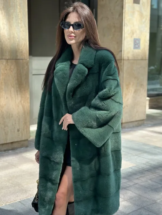 Зеленая шуба мех NAFA английский воротник - фото 0