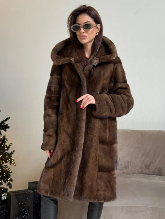 Норковая шуба с капюшоном в цвете орех - фото 0