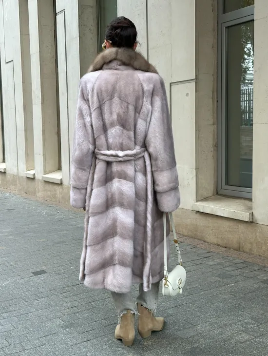 Шуба норковая с воротником из меха куницы - нюд - фото 6